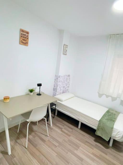 Modern Apartment In Malaga - Rosas Eksteriør bilde