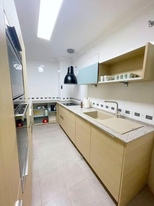 Modern Apartment In Malaga - Rosas Eksteriør bilde